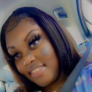 Meet your Posher, Tabitha